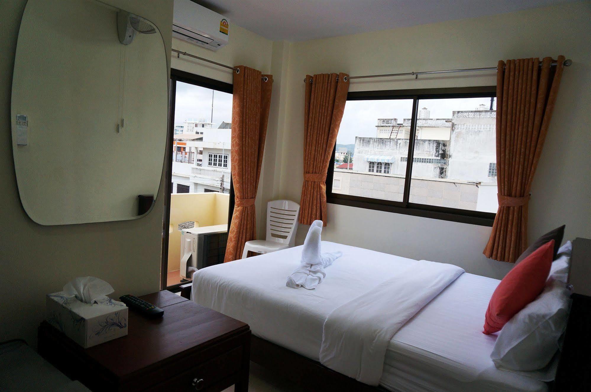 Baan Taweesuk Guest House HHQ Exterior foto